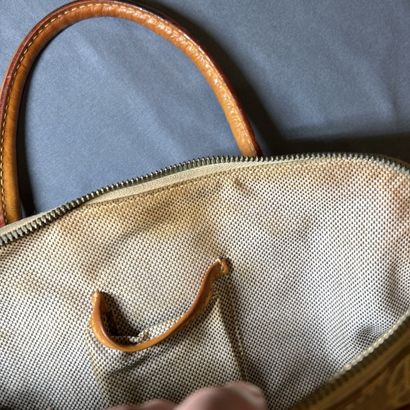 Dooney & Bourke 1975 - Picture 9 of 15